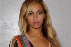 Beyonce'nin 2300 TL'lik tiş&ouml;rt&uuml;!