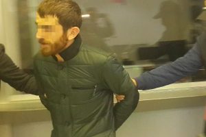 30 kişinin adliye &ouml;n&uuml;nden ka&ccedil;ırdığı tutuklu yakalandı