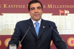 Erdoğan Toprak: TSK, kimsenin paralı askeri olamaz