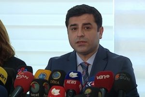 Demirtaş: Geri adım atmayacağız