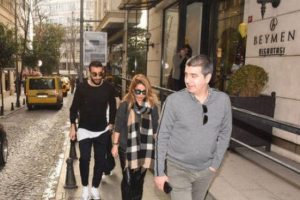 Mehmet Topal'dan eşine kıskandıran jest...