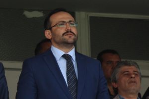 Denizlispor Başkanı Mustafa Şavluk'tan taraftara &ccedil;ağrı