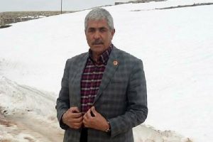 Mahalle muhtarı evinde &ouml;l&uuml; bulundu