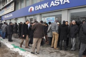 Bank Asya'da &ouml;nemli isimler g&ouml;revden alındı