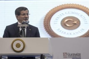 Genelkurmay Başkanı ve MİT M&uuml;steşarıyla g&ouml;r&uuml;şt&uuml;