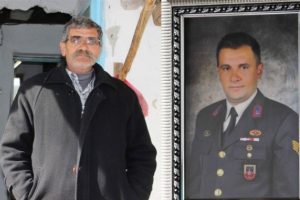 Şehit, kredi &ccedil;ekerek babasını emekli yapmıştı