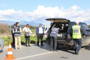 İzmir'de ter&ouml;r alarmı