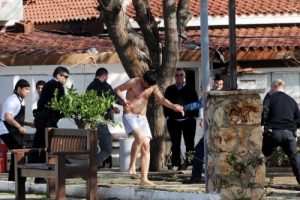 Antalya'da falezlerde intihar girişimi