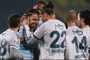 Fenerbah&ccedil;e yarı finalde!