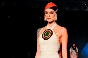 Denizli'de moda r&uuml;zgarı...