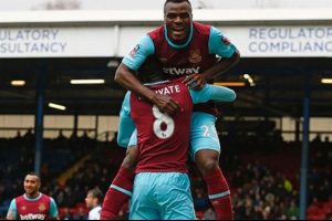 Emenike 6 ma&ccedil; dahaoynarsa bonservisi West Ham'a ge&ccedil;ecek