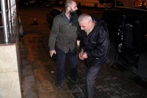 Kadın arkadaşla tanıştırma bahanesiyle gaspa g&ouml;zaltı