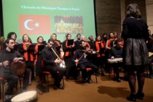 UNESCO merkezinde T&uuml;rk&ccedil;e şarkılar seslendirildi