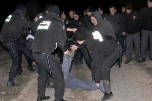 Yırca'da zeytin i&ccedil;in direnen k&ouml;yl&uuml;leri d&ouml;ven &ouml;zel g&uuml;venlik&ccedil;ilere 10 yıla kadar hapis istemi