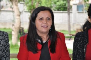 Silopi Belediye Başkanı Emine Esmer g&ouml;zaltına alındı