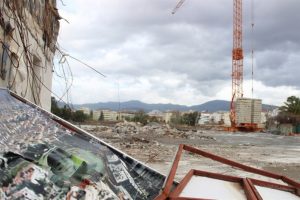 Karşıyaka Stadı'nın inşaatı durduruldu