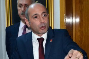 CHP'li &Ouml;ztun&ccedil;: Boydakları g&ouml;zaltına alarak Abdullah G&uuml;l'e mesaj veriliyor