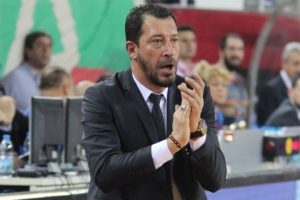 Ufuk Sarıca: "Anadolu Efes ile &uuml;st &uuml;ste oynamak zor"