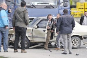 Kocaeli'de zincirleme kaza: 3 yaralı