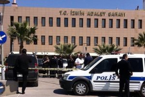 İzmir'de 4 şirkete kayyum atandı