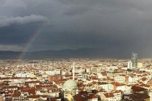 Bursa'da &ccedil;ifte g&ouml;k kuşağı b&uuml;y&uuml;ledi