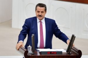 Bakan &Ccedil;elik'ten et eleştirilerine cevap