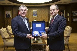 Spor Bakanı Kılı&ccedil;, IOC Başkanı Bach ile bir araya geldi