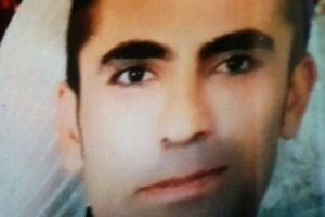 İkizlerini &ouml;ld&uuml;ren baba yaşamına son verdi