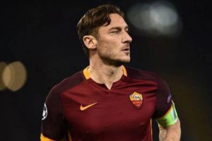 Roma Fiorentina'yı yaktı!