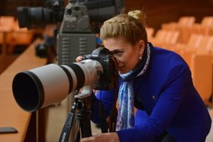 CHP'li vekil foto muhabiri oldu