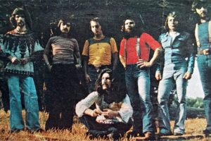 Kurtalan Ekspres'in gitaristi Mithat Danışan hayatını kaybetti