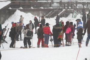 Uludağ'a Mart karı yağdı, pistler doldu taştı!