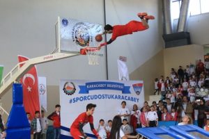 B&uuml;y&uuml;kşehir Belediyesi, &ccedil;ocukları sporla buluşturuyor