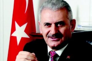 Binali Yıldırım: 'BMC İzmir'den taşınmıyor