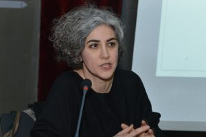 Nil&uuml;fer'de Ahu Antmen ile kadın temsiliyeti &uuml;zerine
