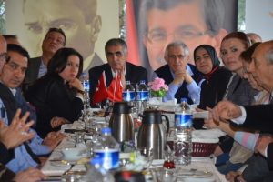 Nil&uuml;ferli g&ouml;n&uuml;ll&uuml;ler Ak Parti'yle g&uuml;&ccedil;lerini birleştirdi