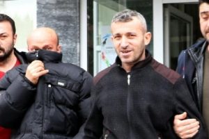 Otomobil parkı kavgasına 7 g&ouml;zaltı