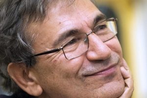 Orhan Pamuk: Her gelişmeye maydanoz olmayacağım