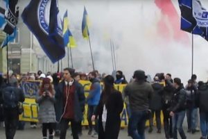 Ukrayna'da 'D&uuml;şmanlara &ouml;l&uuml;m' sloganıyla y&uuml;r&uuml;y&uuml;ş