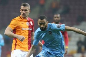 Bosingwa'nın kramponları Konya'ya kafileden sonra geldi