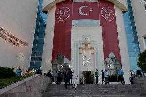 MHP'li muhalifler Genel Merkez'in dilek&ccedil;esinden 'memnun'