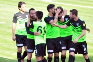 Denizlispor ge&ccedil;en sezonun fotokopisini &ccedil;ekti