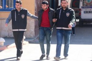 Arkadaşını &ouml;ld&uuml;ren ş&uuml;pheli adliyeye sevk edildi