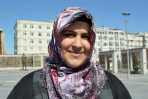 Kadınlar evdeki &ccedil;alışmaları i&ccedil;in maaş alsalardı?