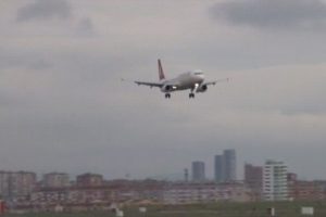 Pilottan kuleye: İstanbul'u bu kadar boş g&ouml;rmemiştik