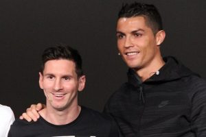 Messi-Ronaldo tartışması &ouml;l&uuml;me g&ouml;t&uuml;rd&uuml;