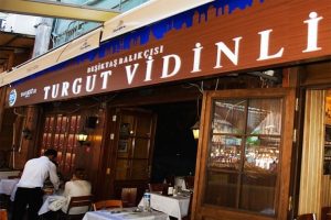 İstanbul'da meyhanede hesaba itiraz eden kadınlar 'rehin tutulup darp edildi'