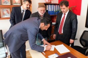 Yozgat Belediyesi, parktan adını kaldırdığı şehidin babasını ikna etti