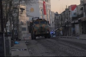 Sur'dan 14 kişi tahliye edildi
