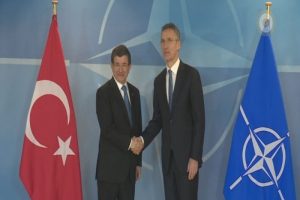 Davutoğlu NATO Karargahı'nda konuştu